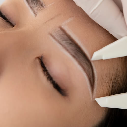 design-de-sobrancelhas-em-Guarulhos-Uemura-Estética